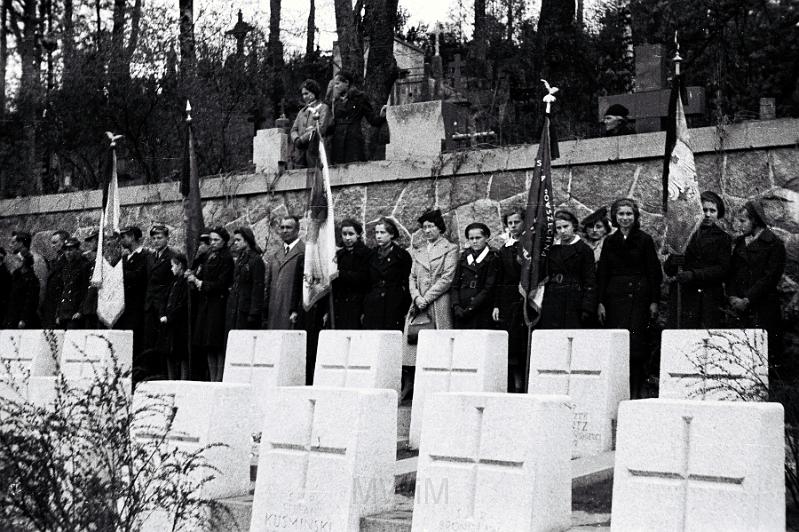 KKE 1074.jpg